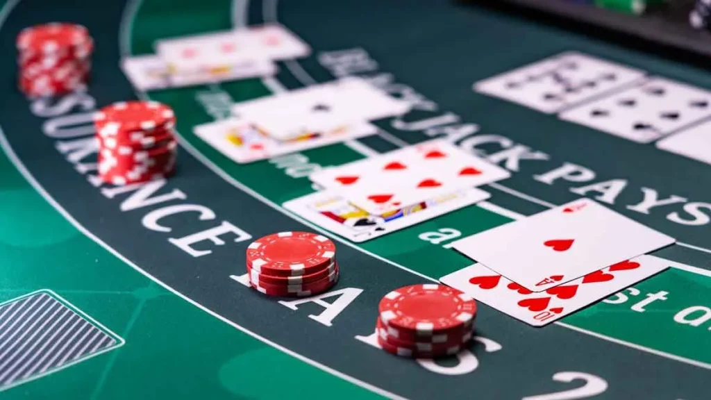 Cách chơi blackjack yêu cầu về số lá bài